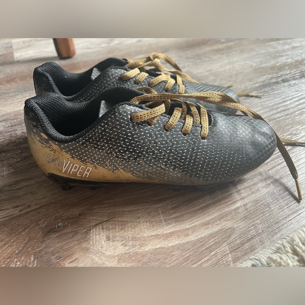 Soccer cleats
